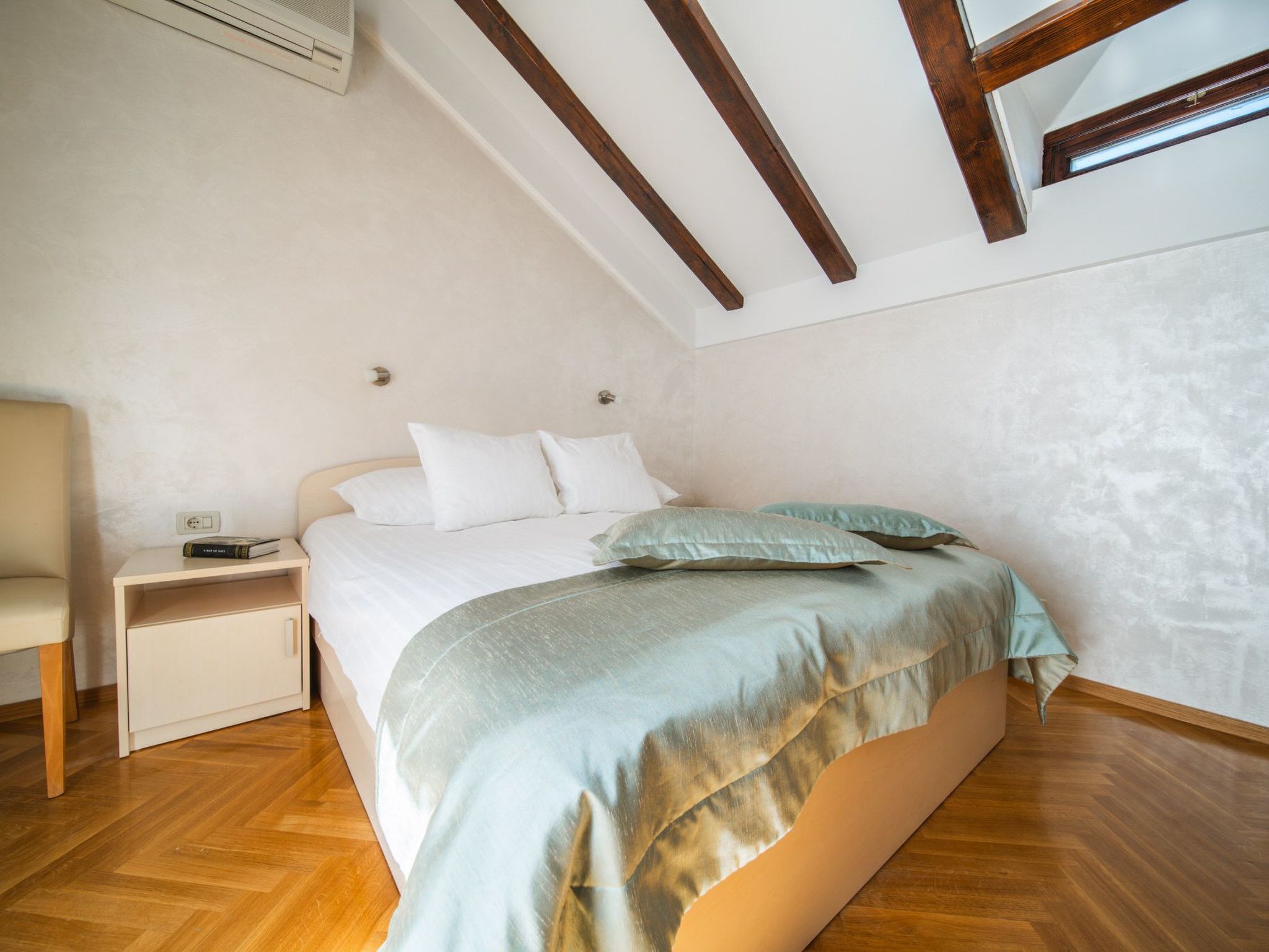 Luxuriöse Villa am Strand in Dubrovnik mit Pool-Inside