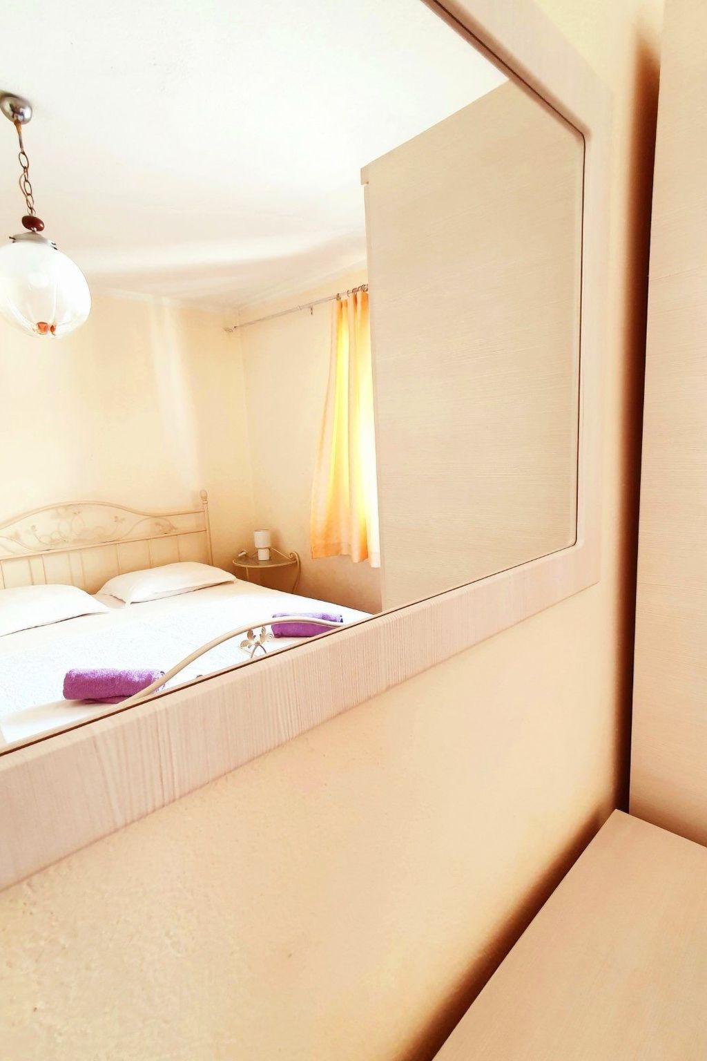 Villa mit Blick auf das Wasser-Image-tags.info