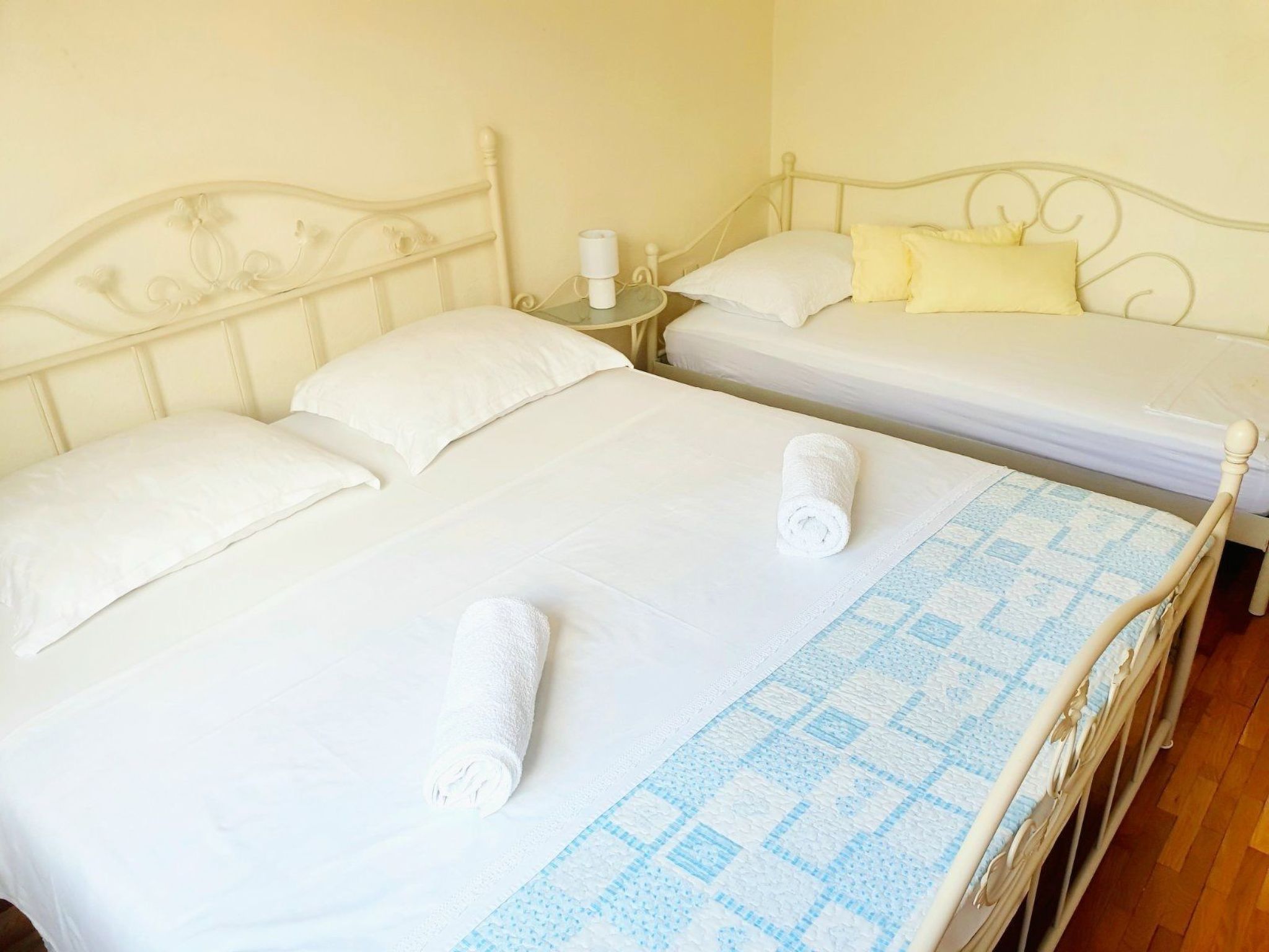 Villa mit Blick auf das Wasser-Binnen