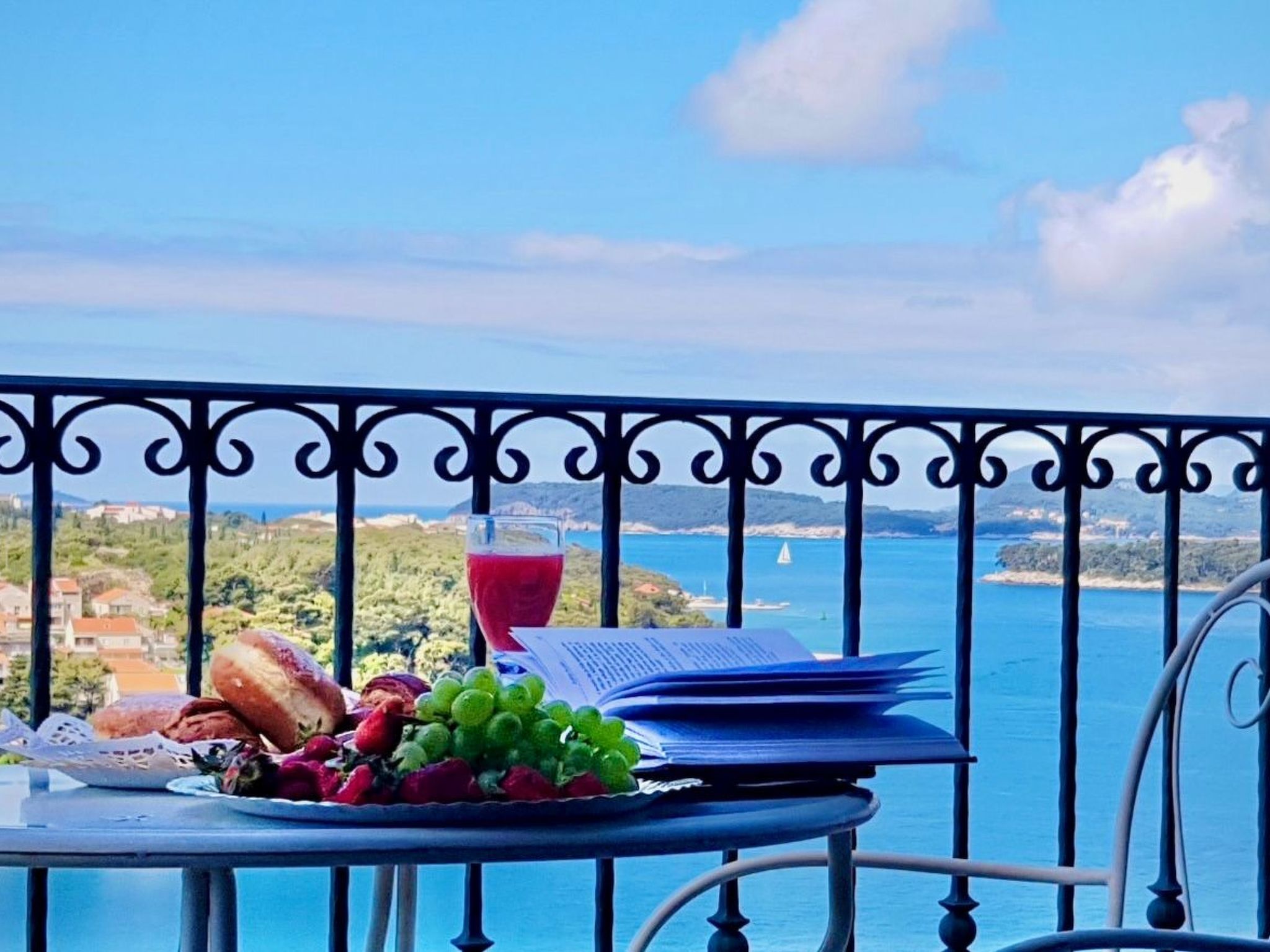Villa mit Blick auf das Wasser-Buiten