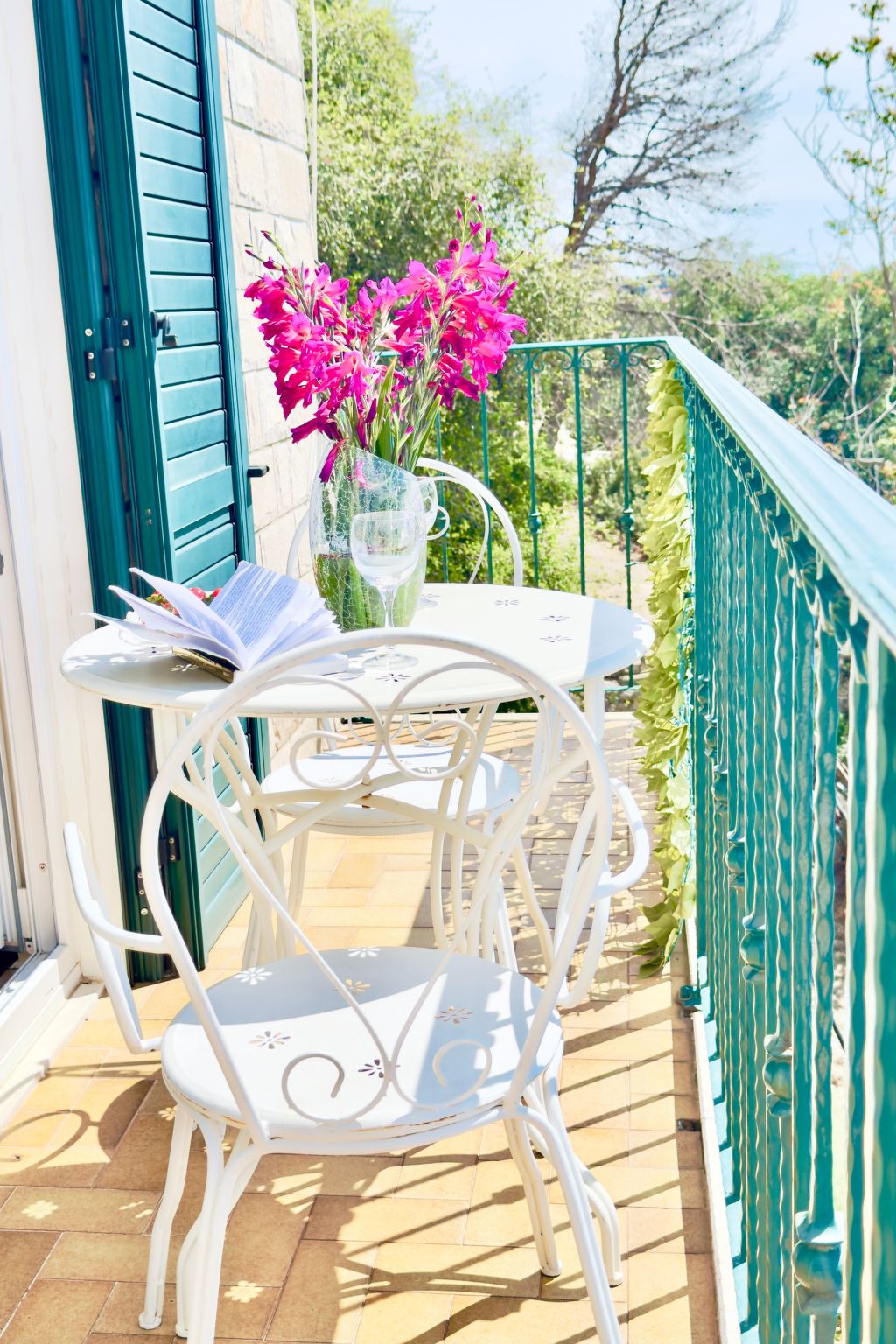 Photo of Villa mit Blick auf das Wasser