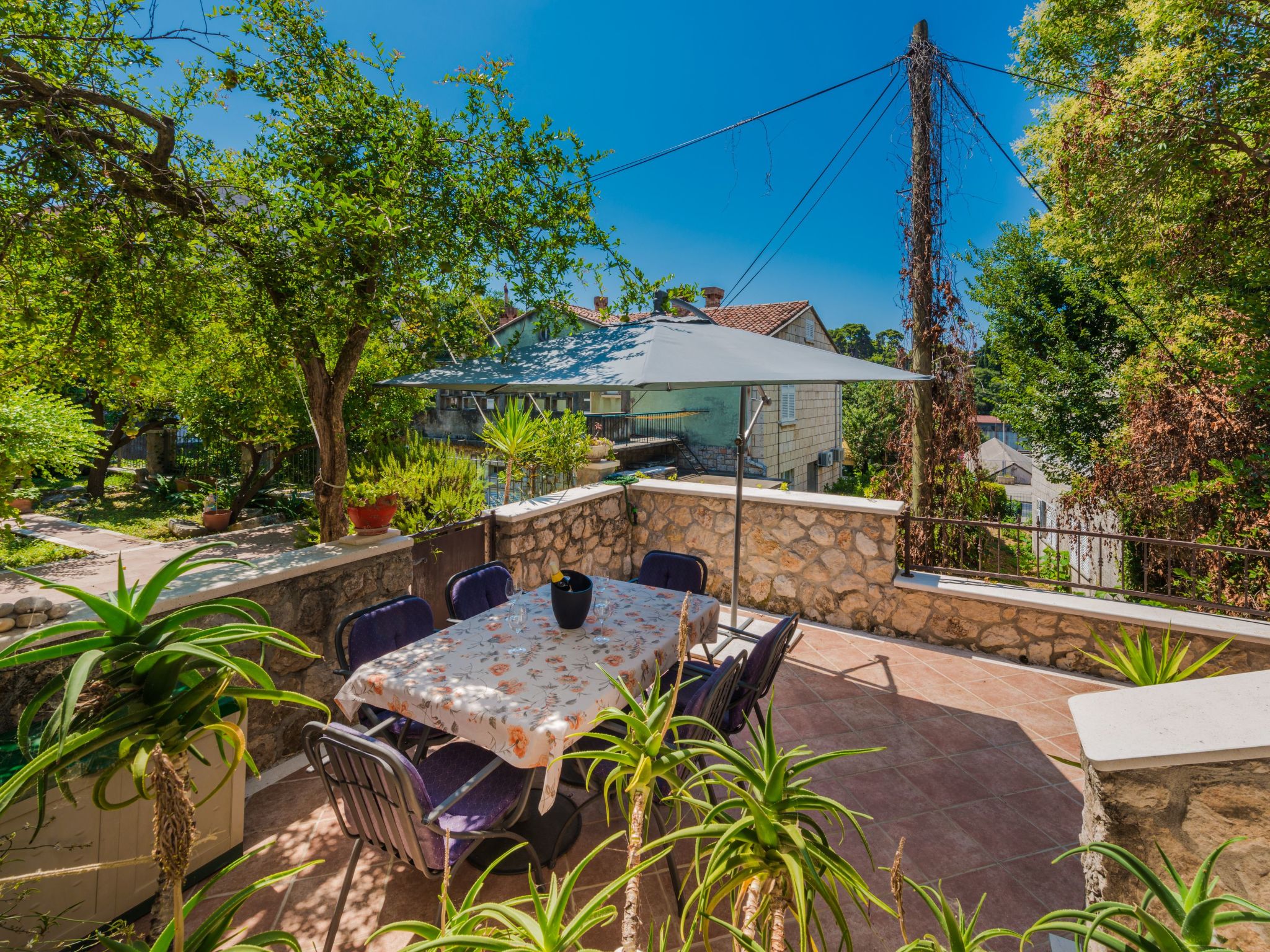 Vakantiehuis met omheinde tuin in Dubrovnik (Kroatië) 1 hond is welkom