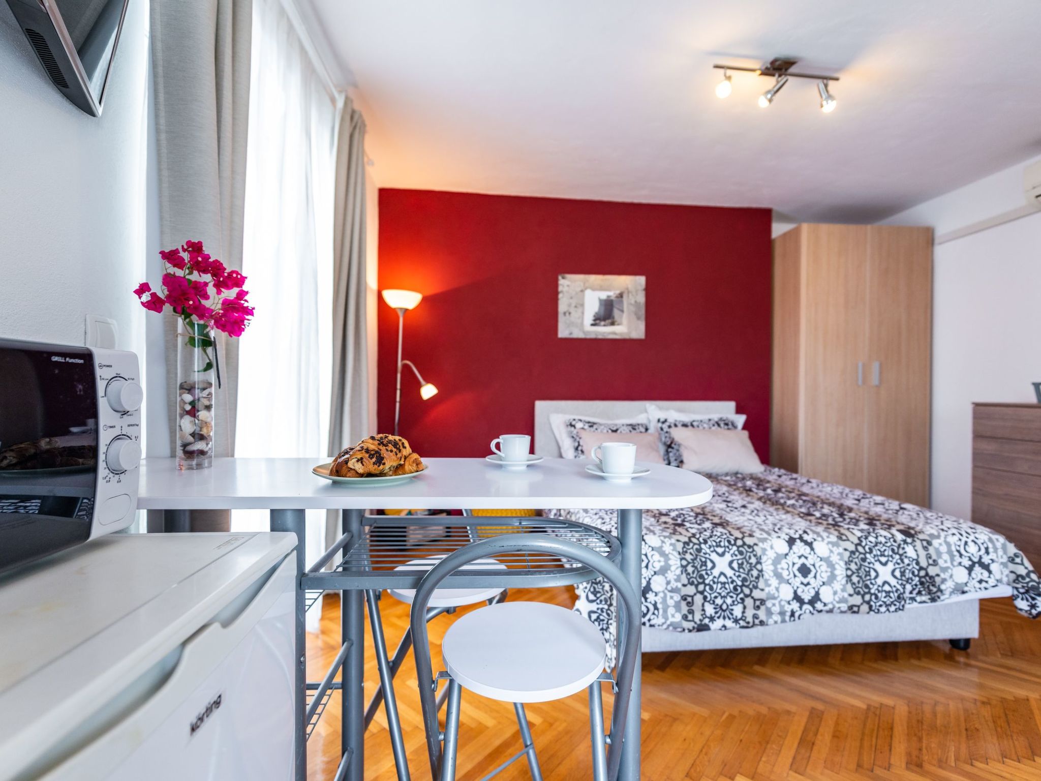 Studio mit Terrasse und herrlicher Aussicht-Image-tags.info