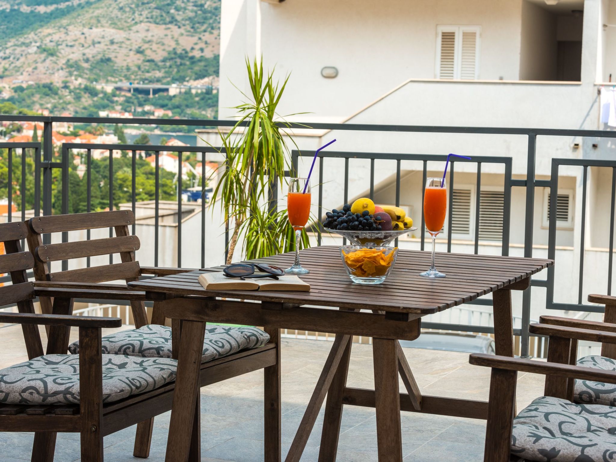 Studio mit Terrasse und herrlicher Aussicht-Image-tags.info