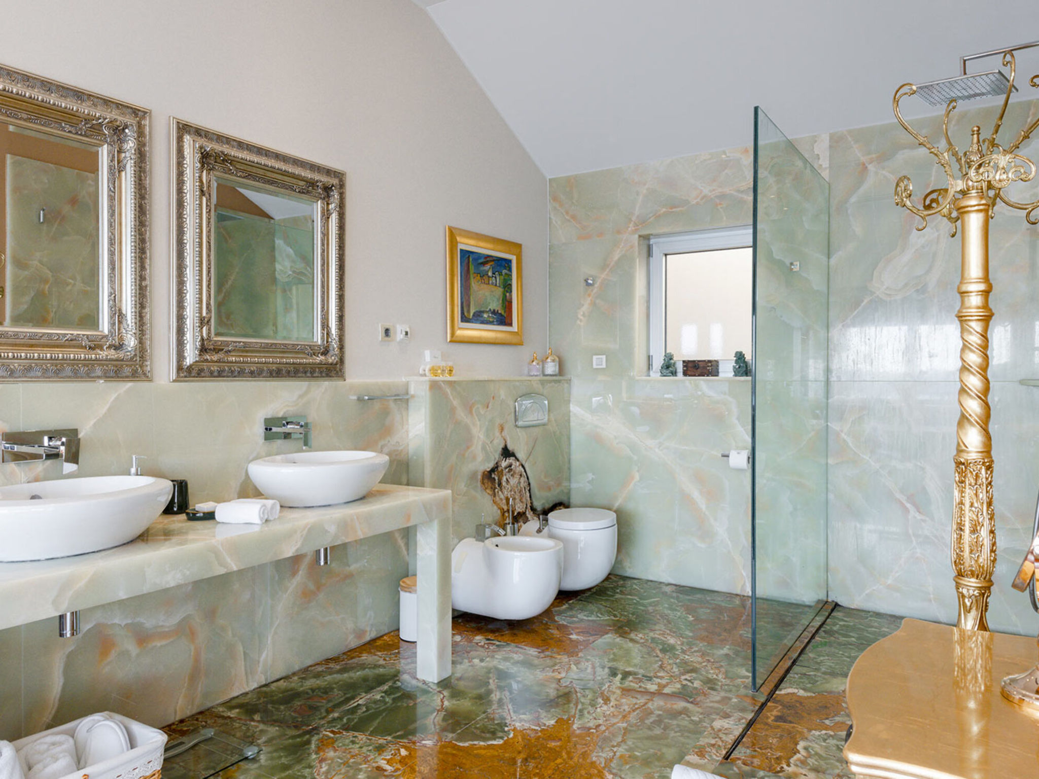 Exclusive near Dubrovnik - Inside