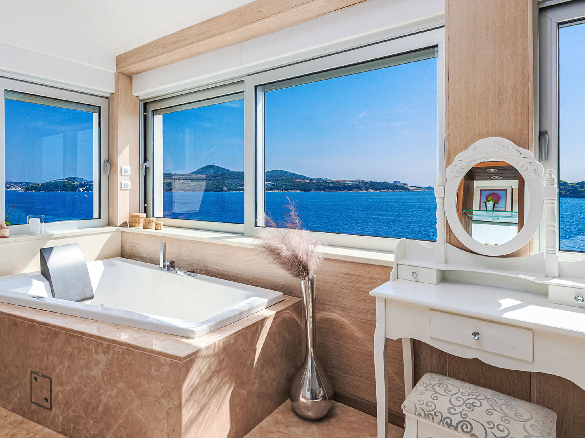 Exclusive near Dubrovnik - Outside