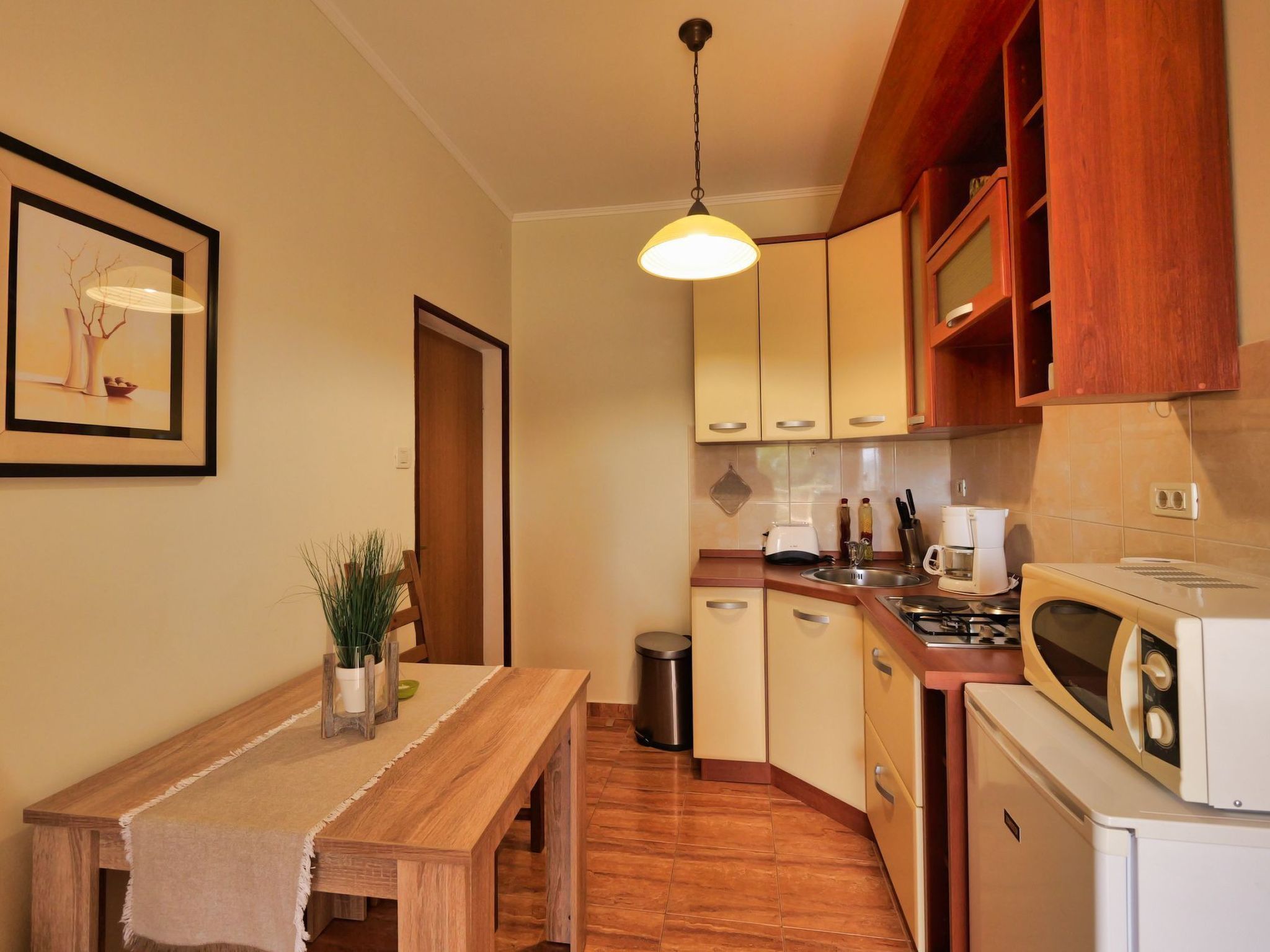 "Helena2" mit Blick auf das Wasser-Binnen