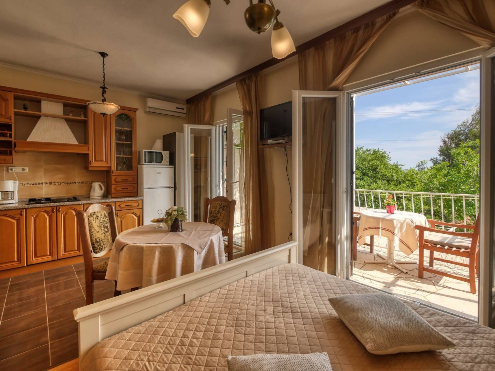 Appartement "Helena" mit Entspannung im Whirlpool-Binnen