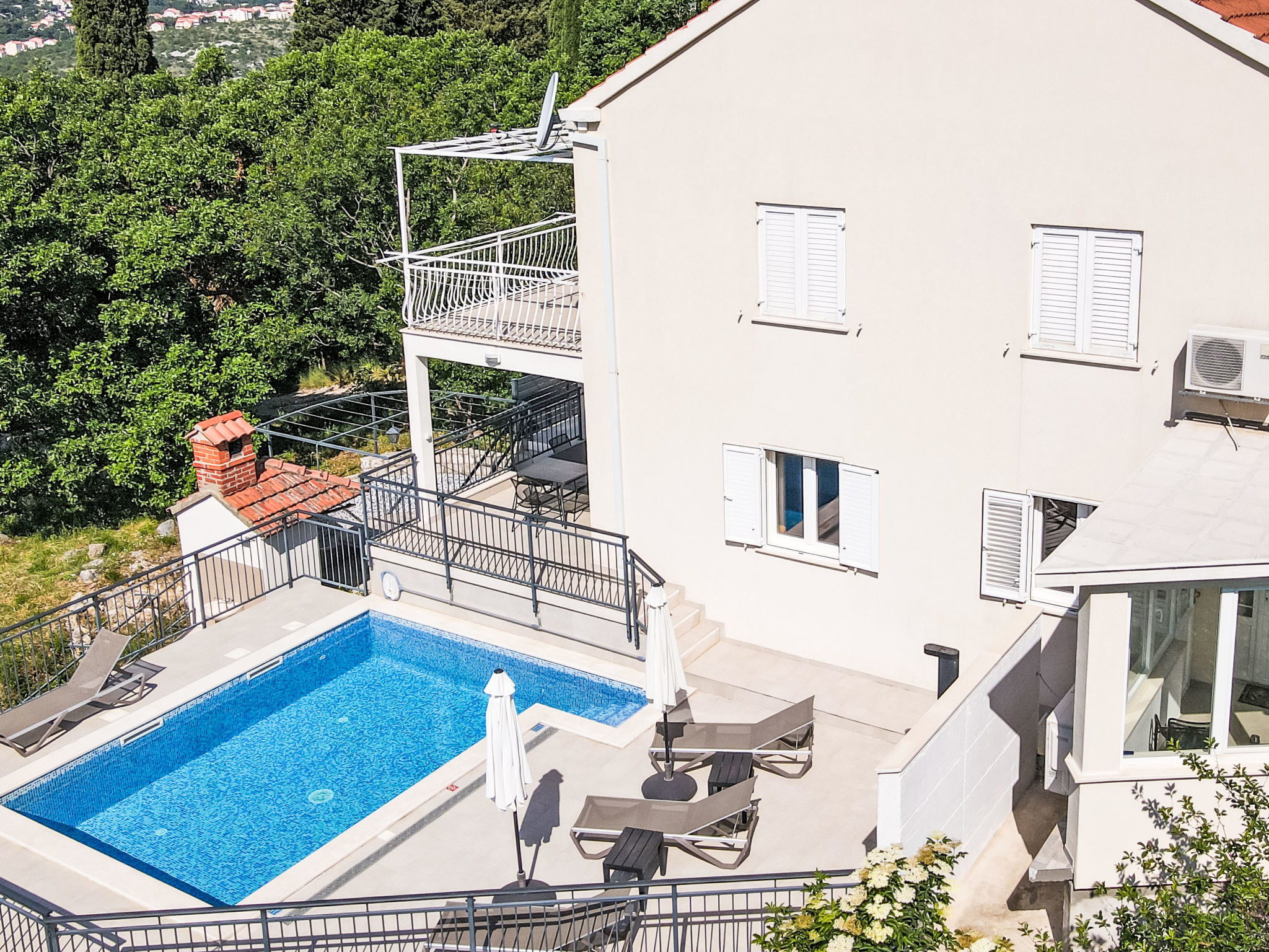 Villa Mambo - Draußen