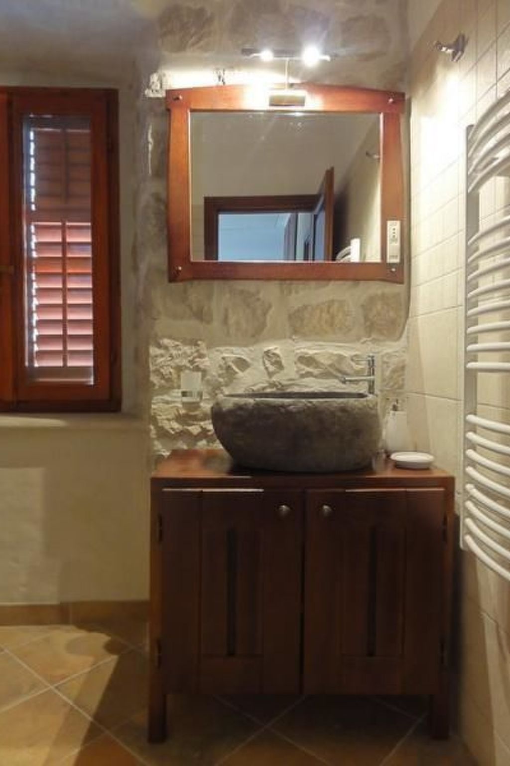 Stilvolles Ferienhaus mit Terrasse und Pool in ländlicher Lage in der Nähe von-Image-tags.info