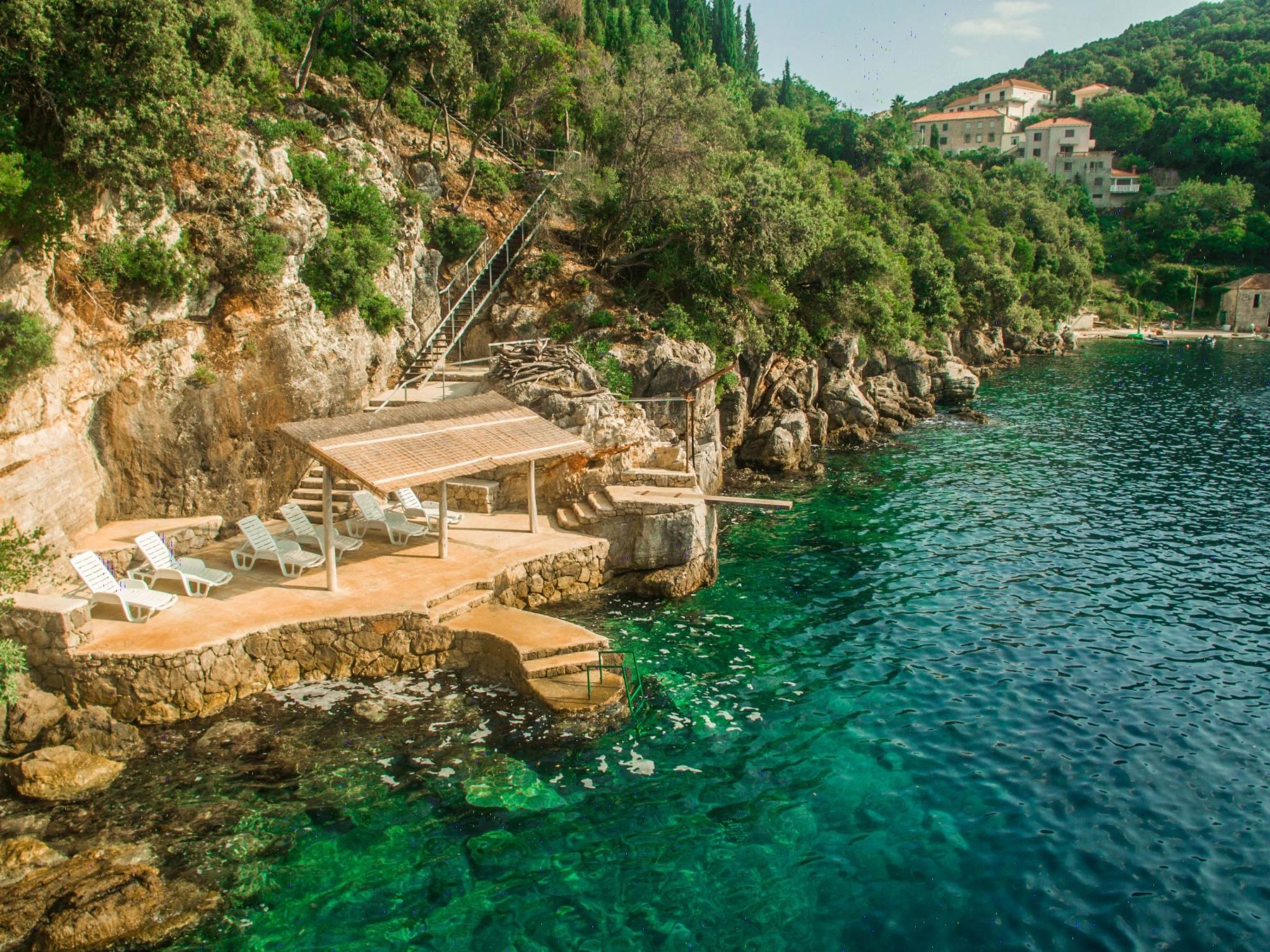 Stilvolles Ferienhaus mit Terrasse und Pool in ländlicher Lage in der Nähe von-Image-tags.info