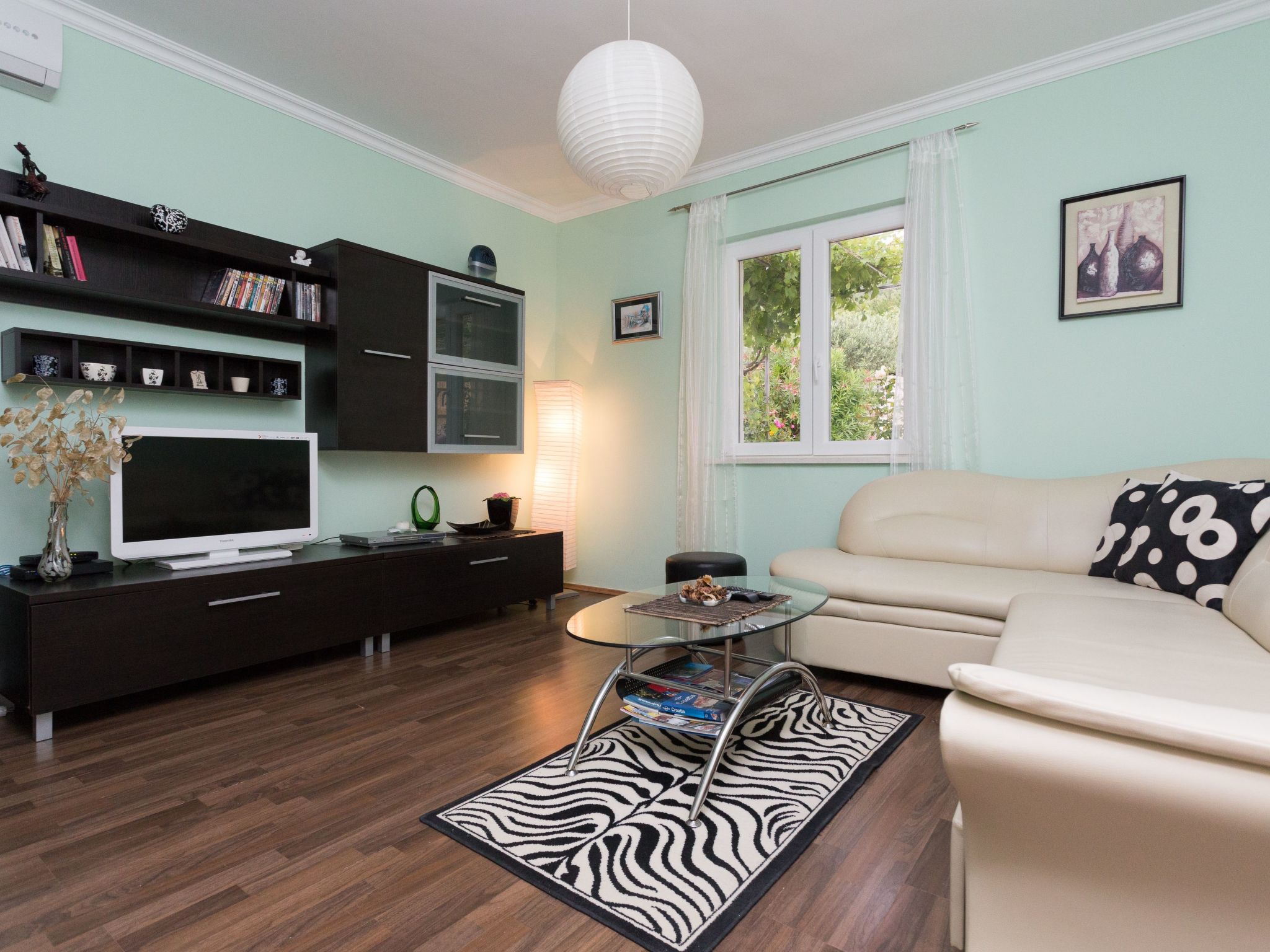 "Villa Betty" mit Terrasse-Binnen