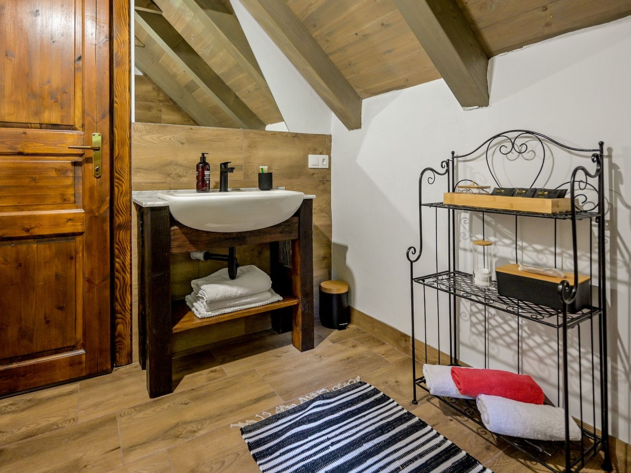 House Imanje Pijevci-Binnen