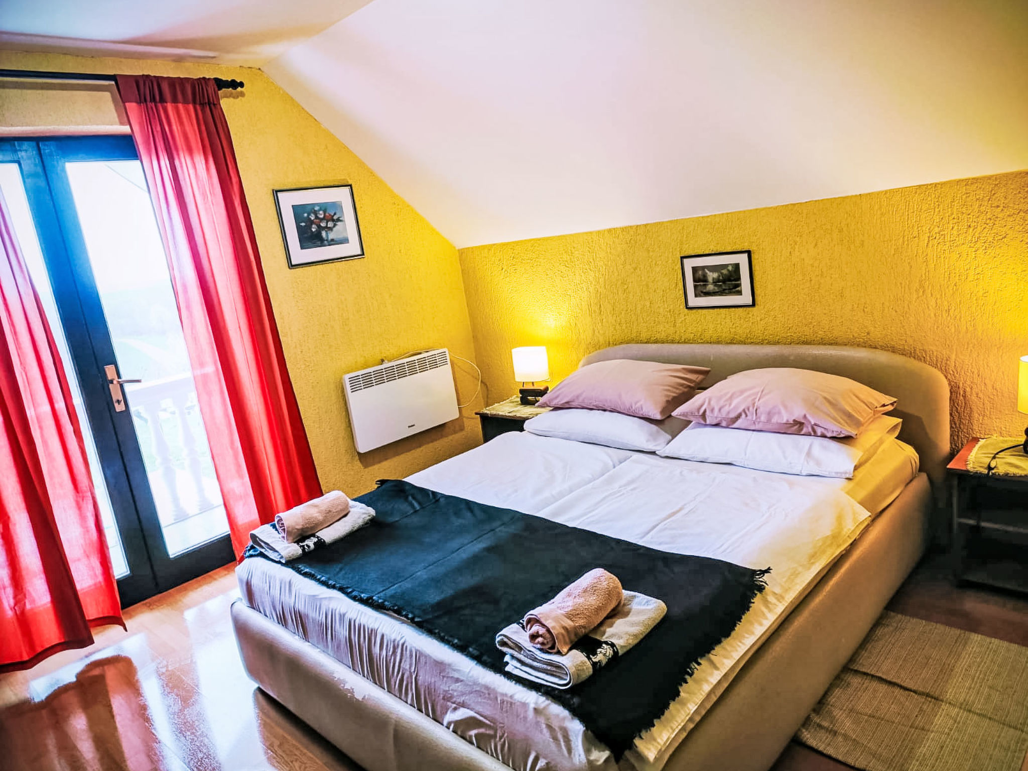 Hütte mit Garten, Grill und Terrasse - Inside