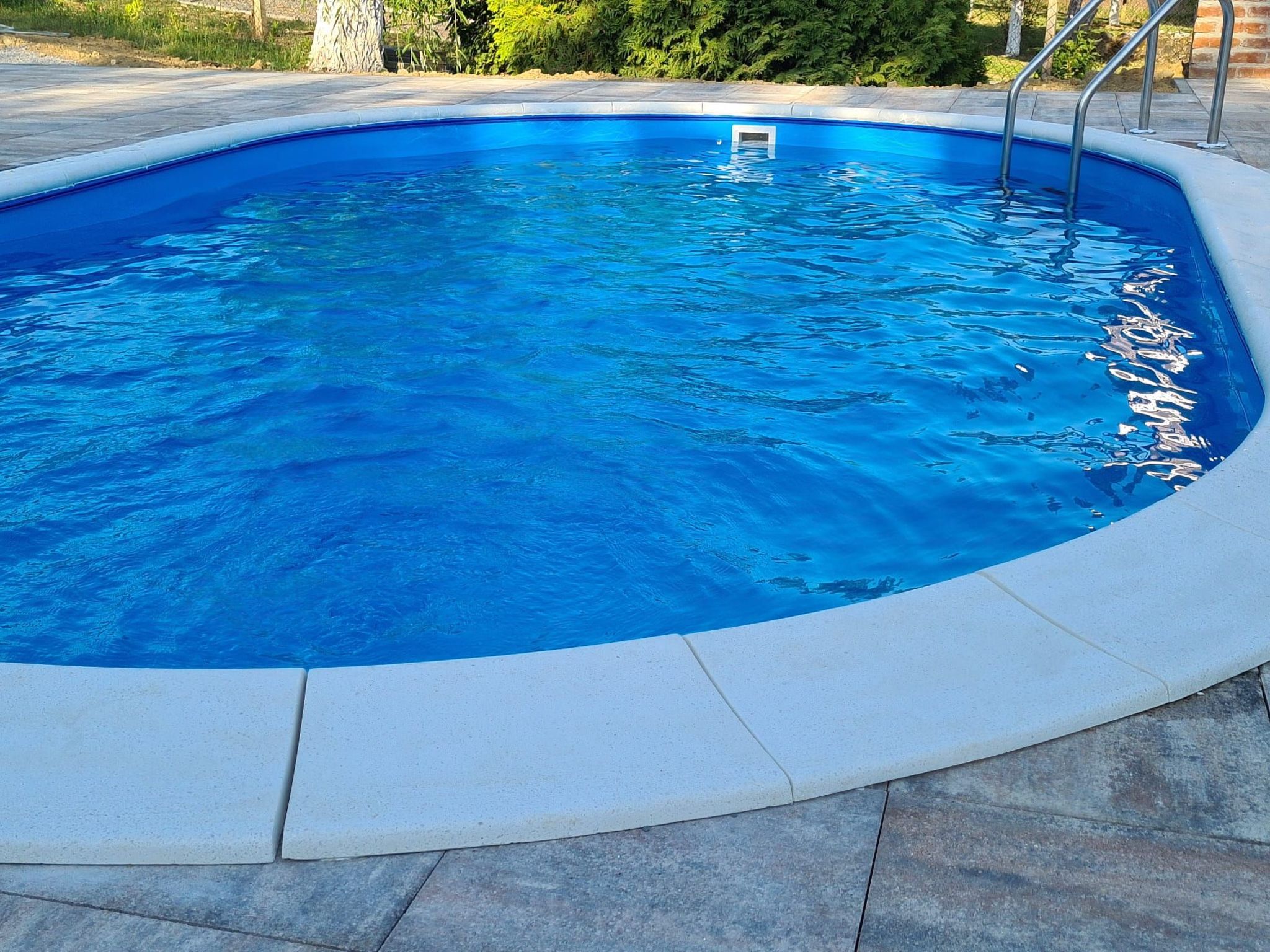 Hütte mit Garten, Grill und Terrasse-Outside