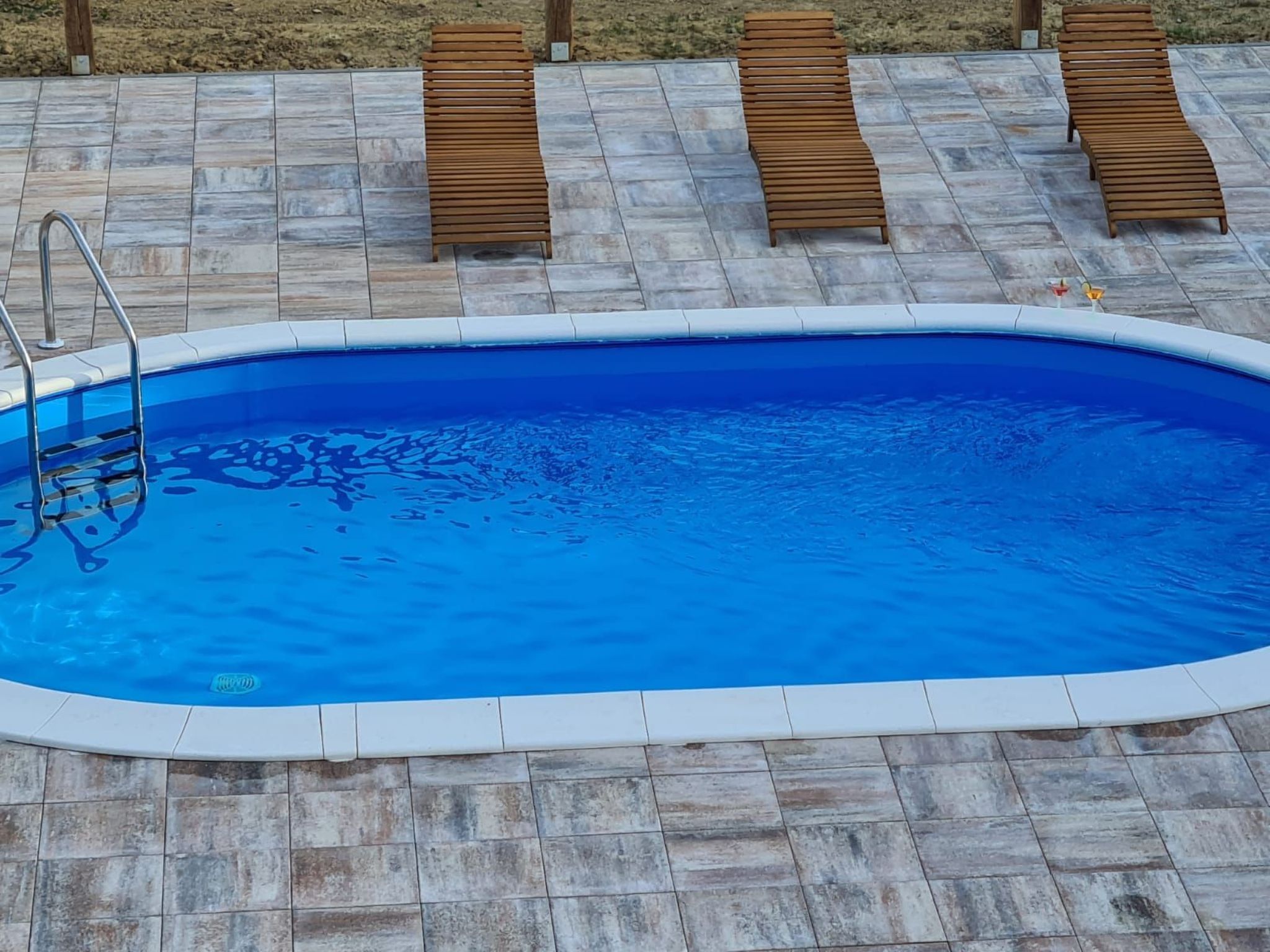 Hütte mit Garten, Grill und Terrasse-Outside