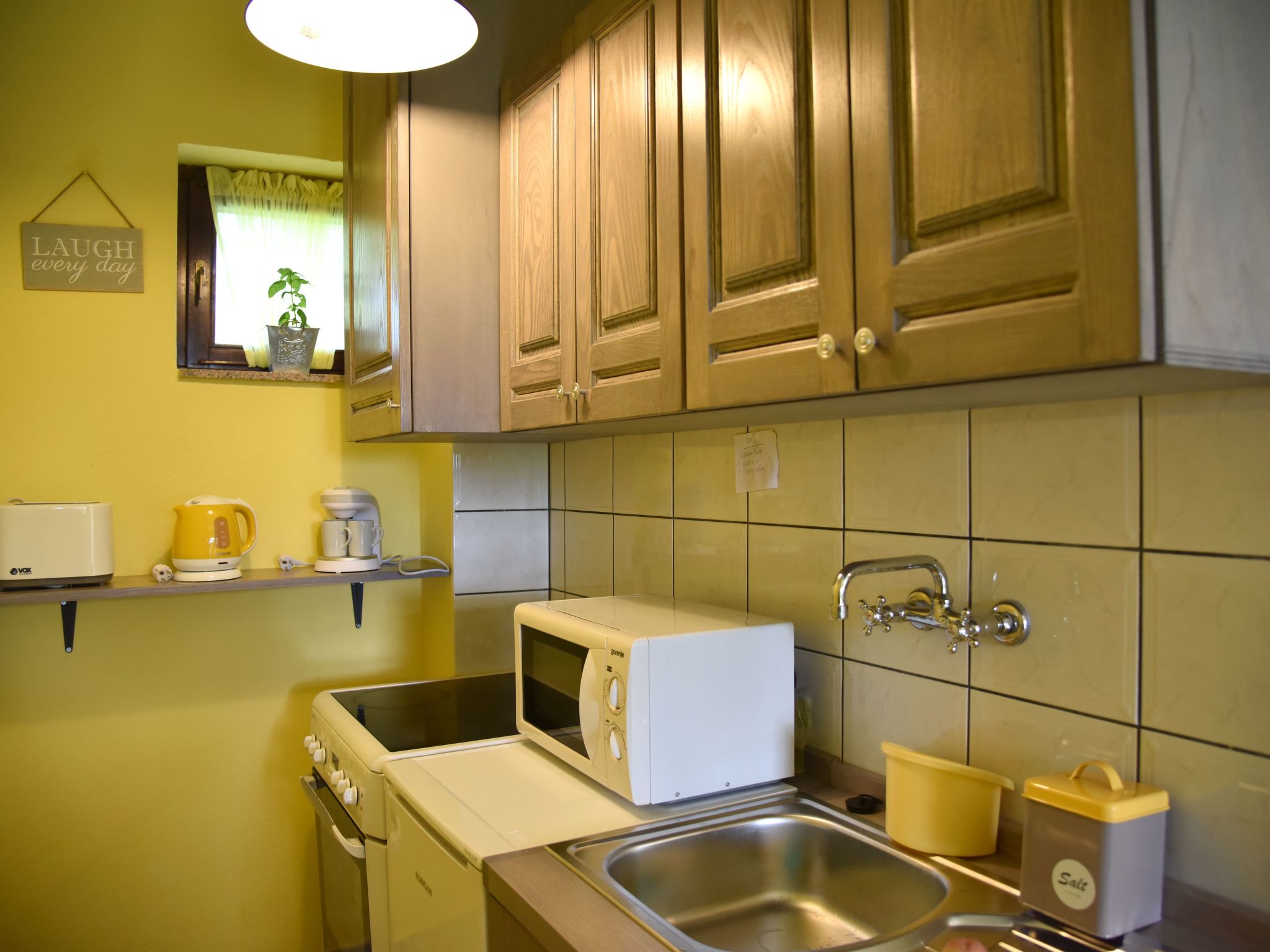 Hütte mit Garten, Grill und Terrasse-Inside