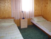Vrijstaand houten huis voor 7 personen op 5 km van het Balatonmeer - thumbnail 3