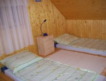 Vrijstaand houten huis voor 7 personen op 5 km van het Balatonmeer - thumbnail 4