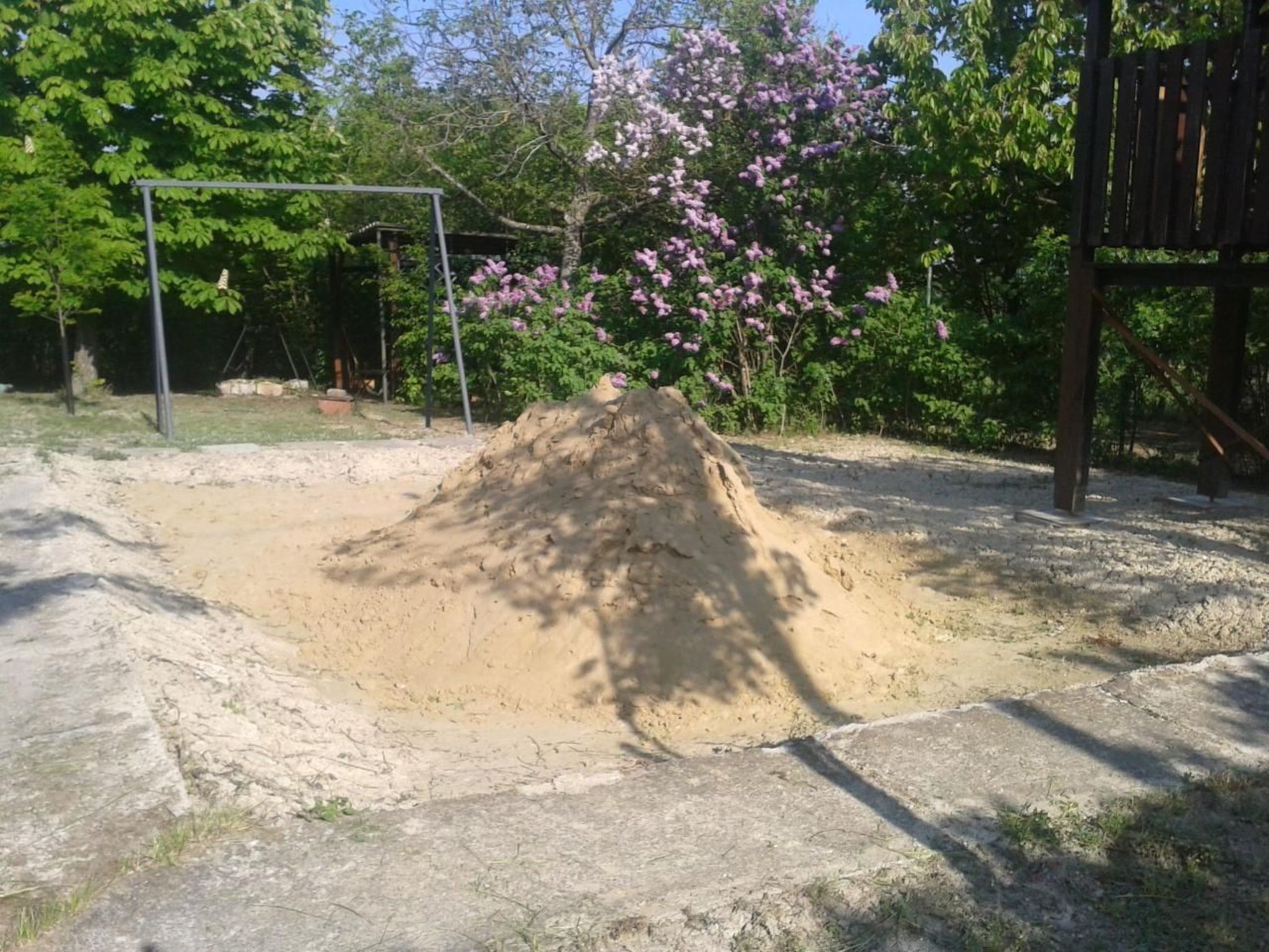 Schönes Holzhaus in Balatonfokajár-Image-tags.info