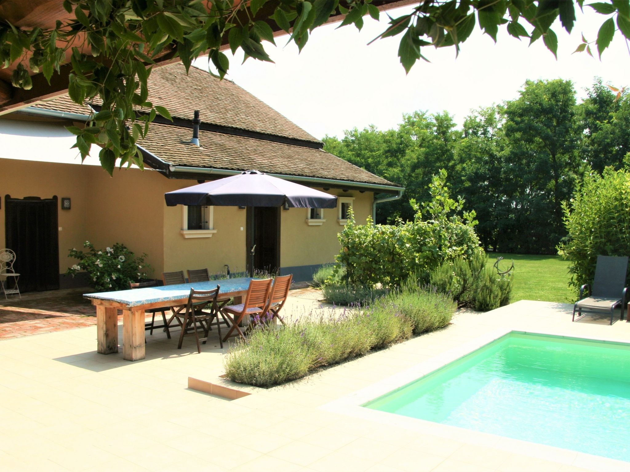 Hütte mit Garten, Grill und Terrasse-Dehors