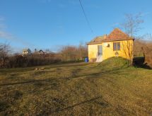 Vrijstaand vakantiehuis op 2300m² in Döbrököz, Hongarije – Huisdieren welkom - thumbnail 1