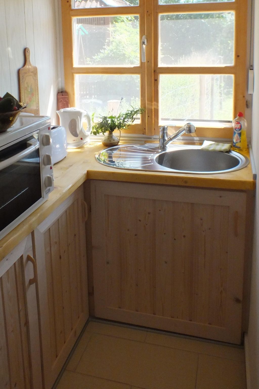 Freistehendes Ferienhaus beim Wellnessbad mit eingezäuntem Garten und Terrasse-Image-tags.info