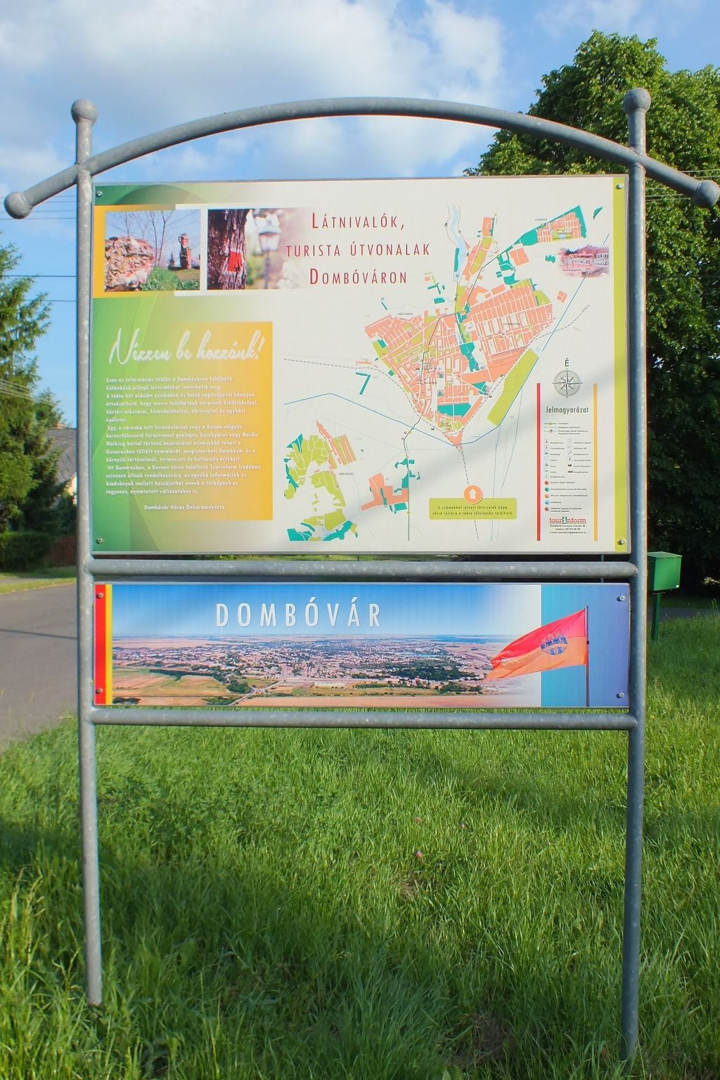 Freistehendes Ferienhaus beim Wellnessbad mit eingezäuntem Garten und Terrasse-Image-tags.info