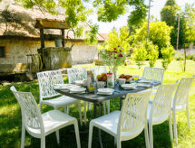 Maison Golf Tee
