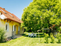Maison Golf Tee