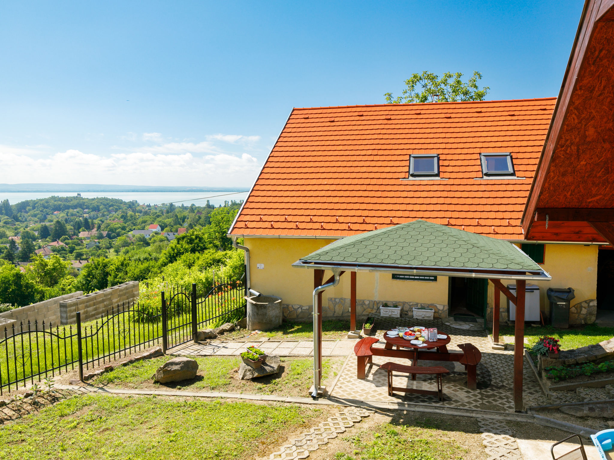 Vrijstaand huis Fokas bij Balatonmeer met tuin en airco - foto 27
