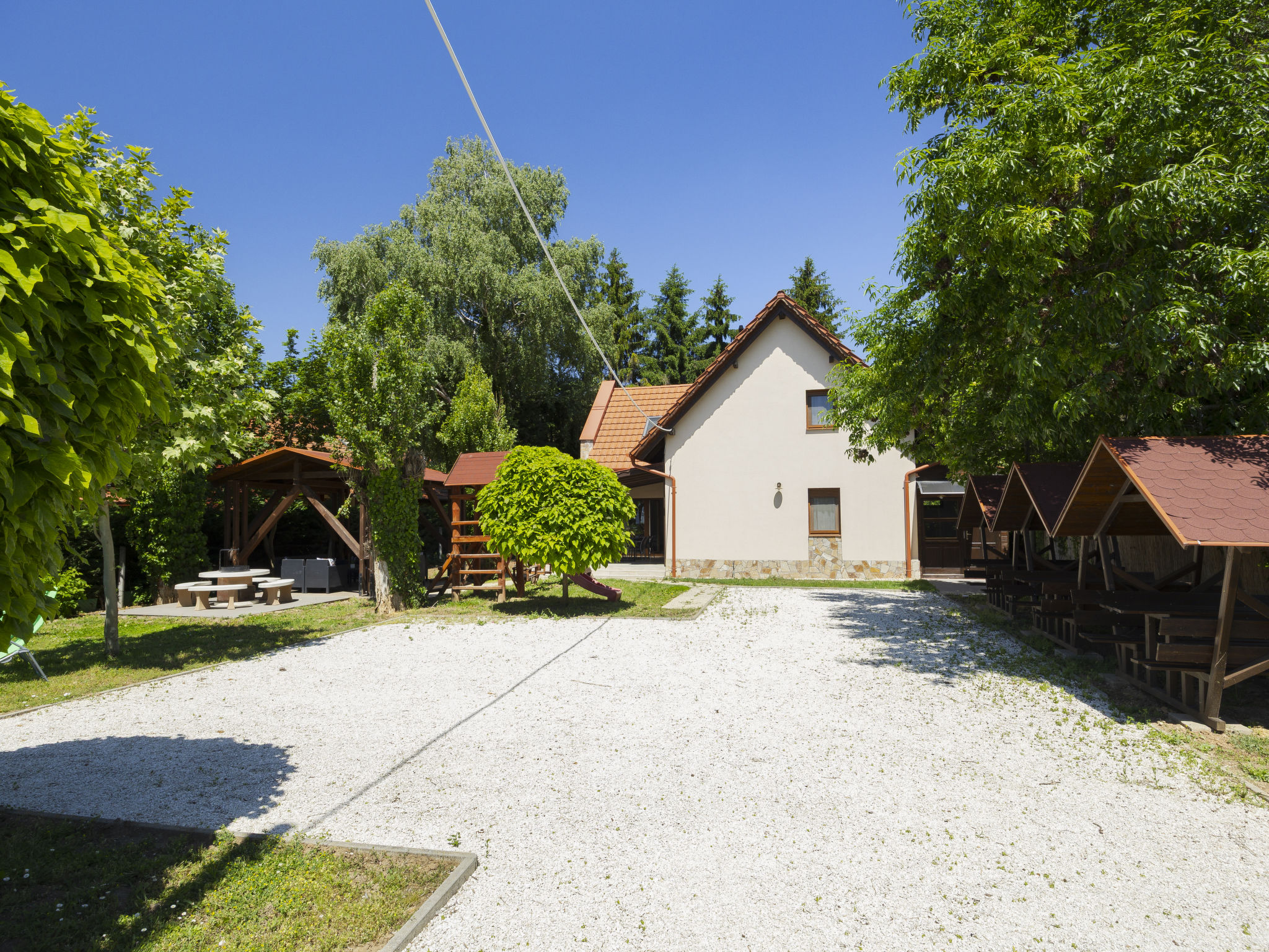 Petka - Buiten