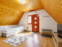 Zonnig appartement voor 4 op 1 km van het Balatonmeer in Badacsonytomaj - thumbnail 4