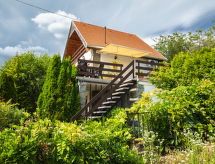 Vrijstaand vakantiehuis tussen de wijngaarden op 400 meter van het Balatonmeer - thumbnail 3