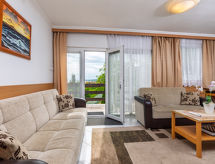 Vrijstaand vakantiehuis tussen de wijngaarden op 400 meter van het Balatonmeer - thumbnail 6
