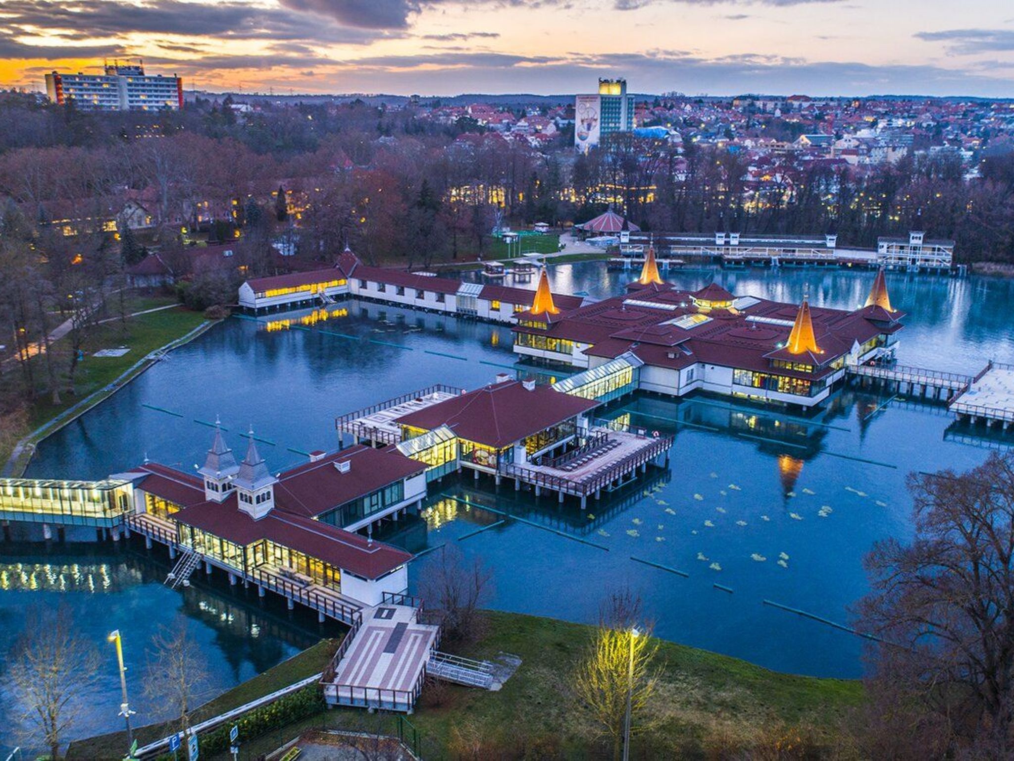 Auf großem Gartengrundstück-Image-tags.info