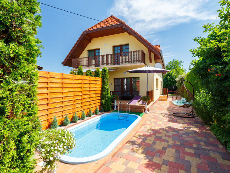 10-persoons vakantiehuis Ilona in Siofok met privézwembad en wellness in Siofok