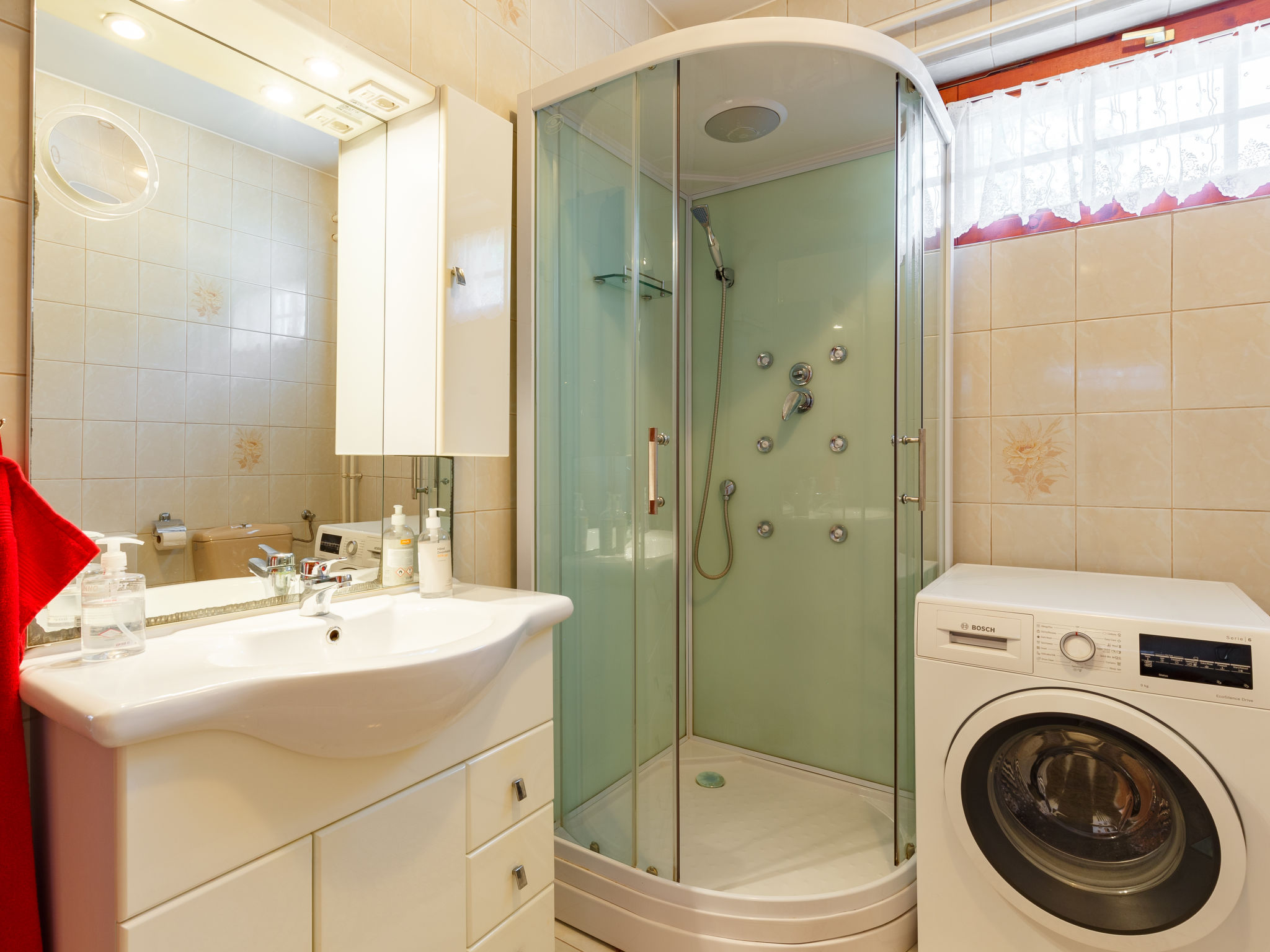 Maison Ilona – Salle de bains, photo 18 sur 35