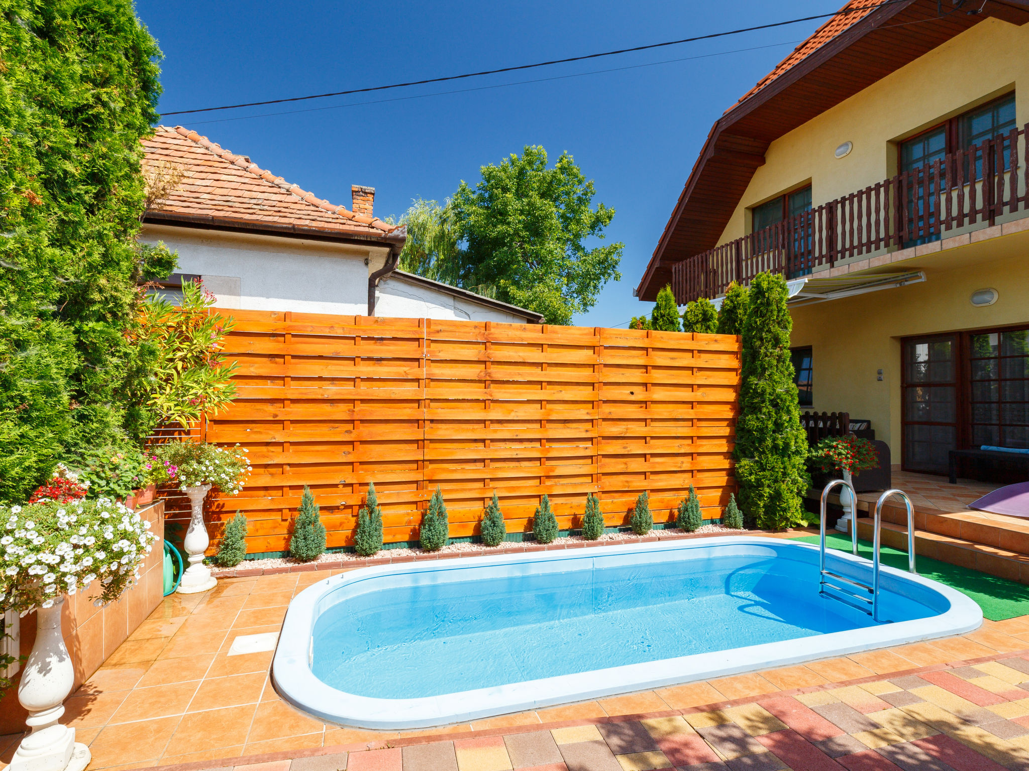 Ilona — Pool Outdoor (4 of 35)