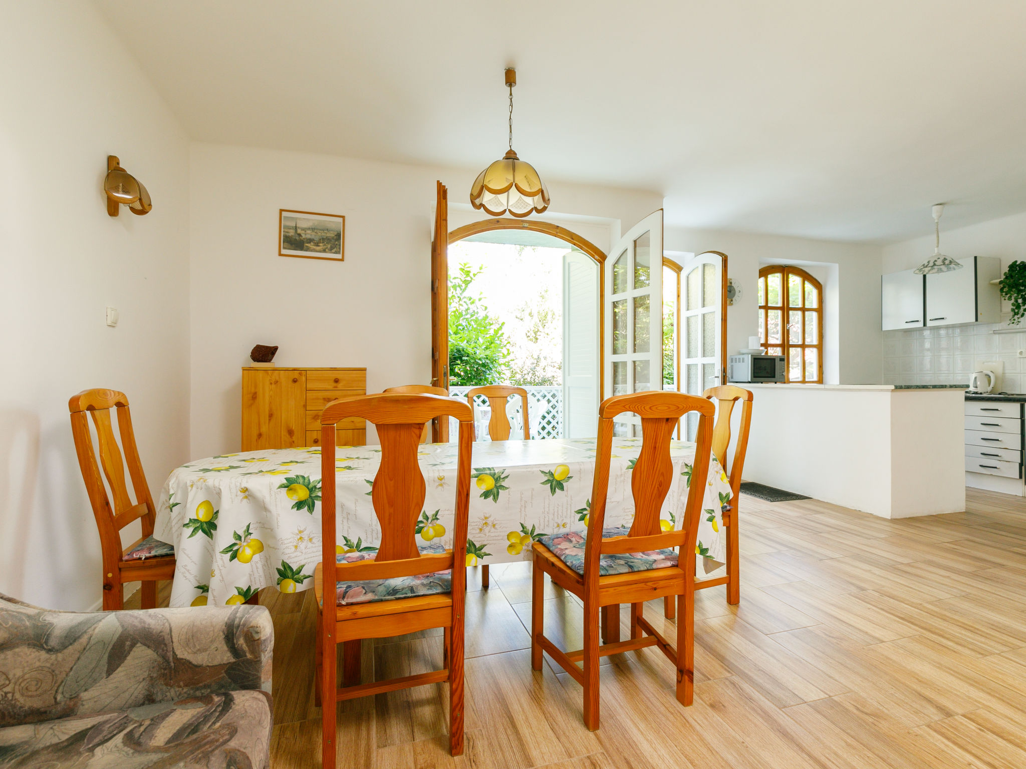 Kitchen / Dining Room
