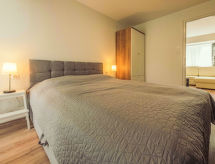 Caesar Apartment met terras op 700m² grond, op loopafstand van het Balatonmeer - thumbnail 2