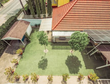 Caesar Apartment met terras op 700m² grond, op loopafstand van het Balatonmeer - thumbnail 5