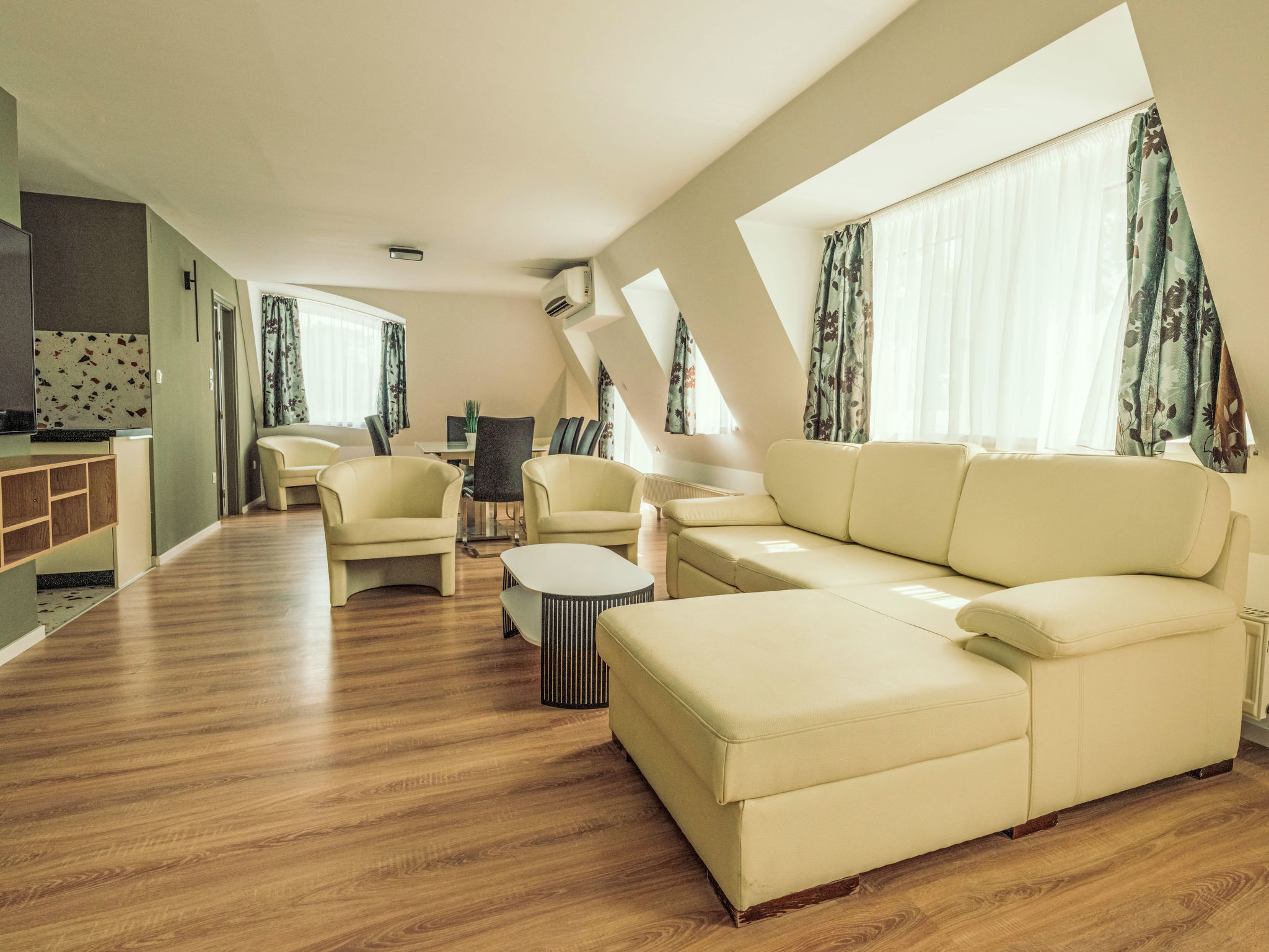 Caesar Apartment mit Terrasse, nahe dem Balaton