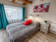 Knus appartement Caesar met terras, 600m van Balatonmeer in Siófok - thumbnail 1