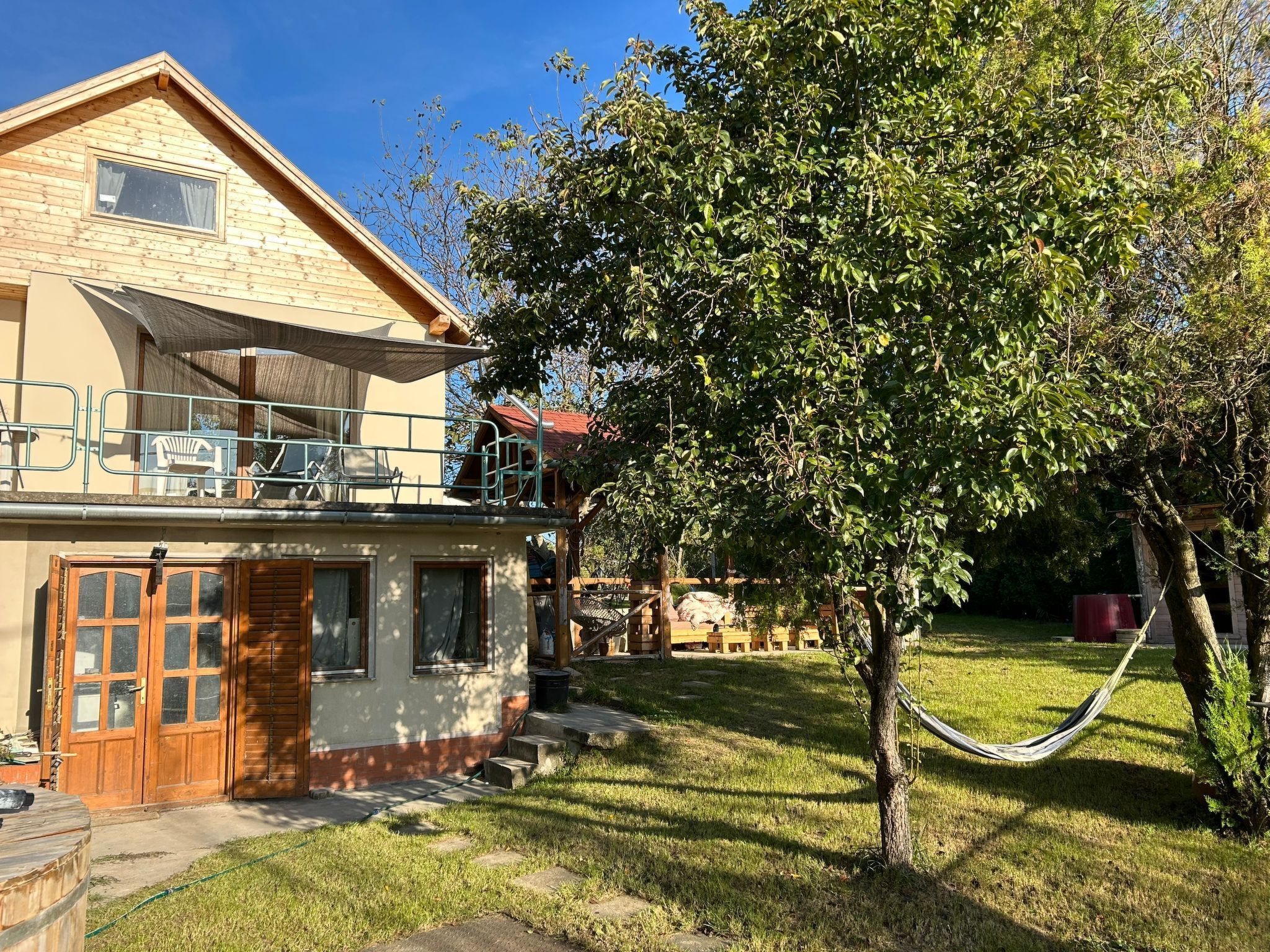 Bekas Lodge in Siofok zwei Kilometer vom Balaton - Image-tags.info