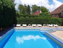 Zomers vakantiehuis voor 8 bij het Balatonmeer in Zamárdi met zwembad - thumbnail 1