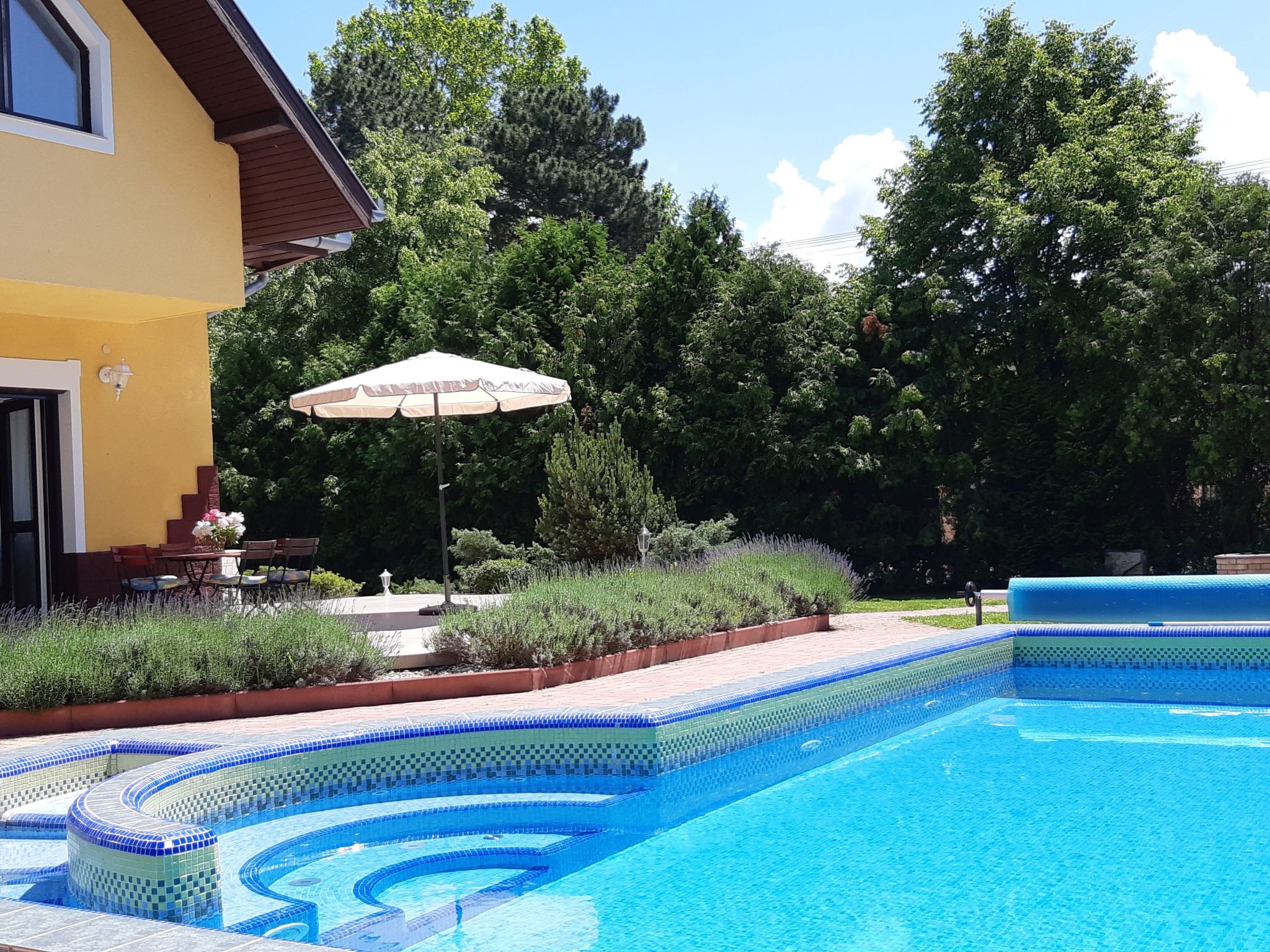 Hannabella mit gemeinschaftlichem Pool-Binnen