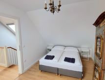 Zamárdi villa voor 10 personen, slechts 200 meter van het Balatonstrand - thumbnail 5