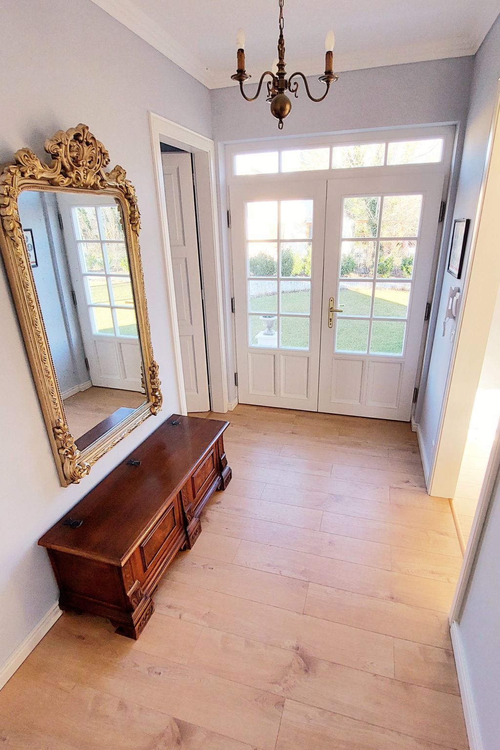 Villa für zehn Gäste 200 Meter vom Strand-Binnen