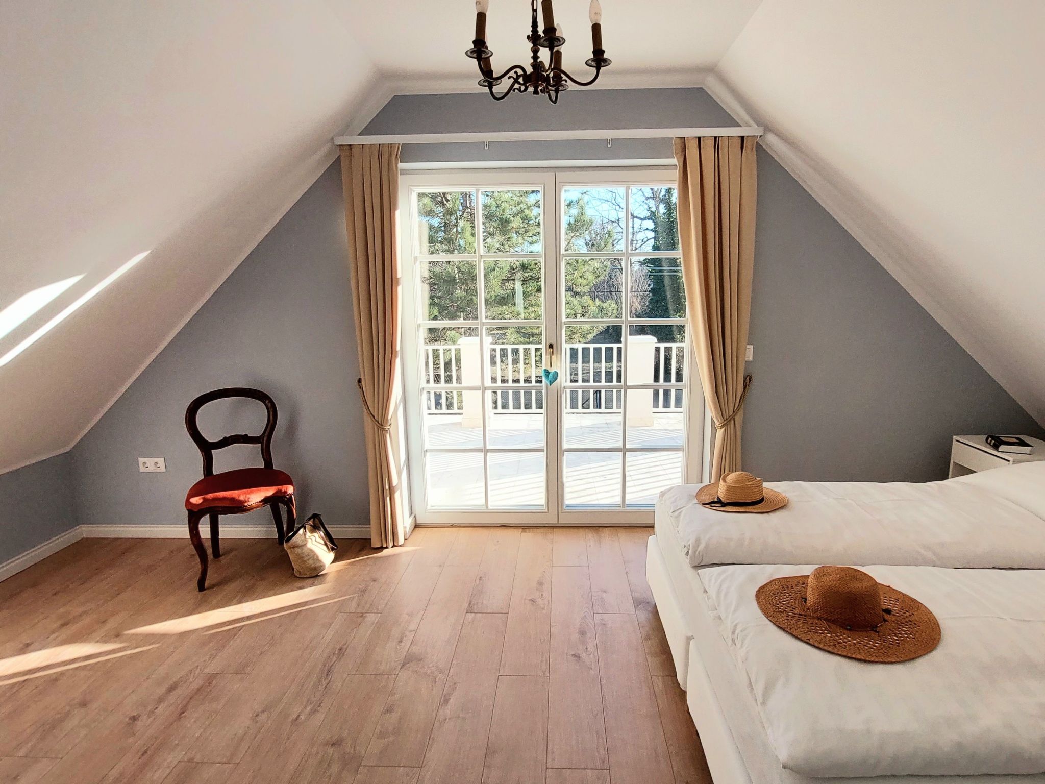 Villa für zehn Gäste 200 Meter vom Strand-Binnen